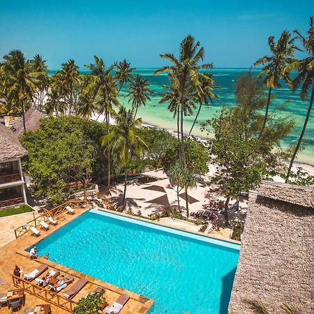 Zanzibella Hotel & Spa キウェンワ エクステリア 写真 View of the pool at the resort