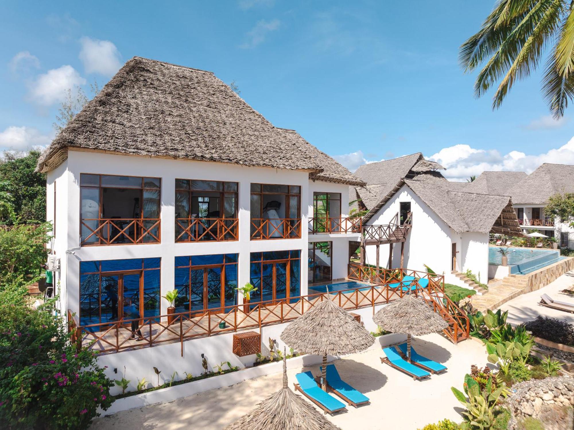 Zanzibella Hotel & Spa キウェンワ エクステリア 写真 The Tides Hotel